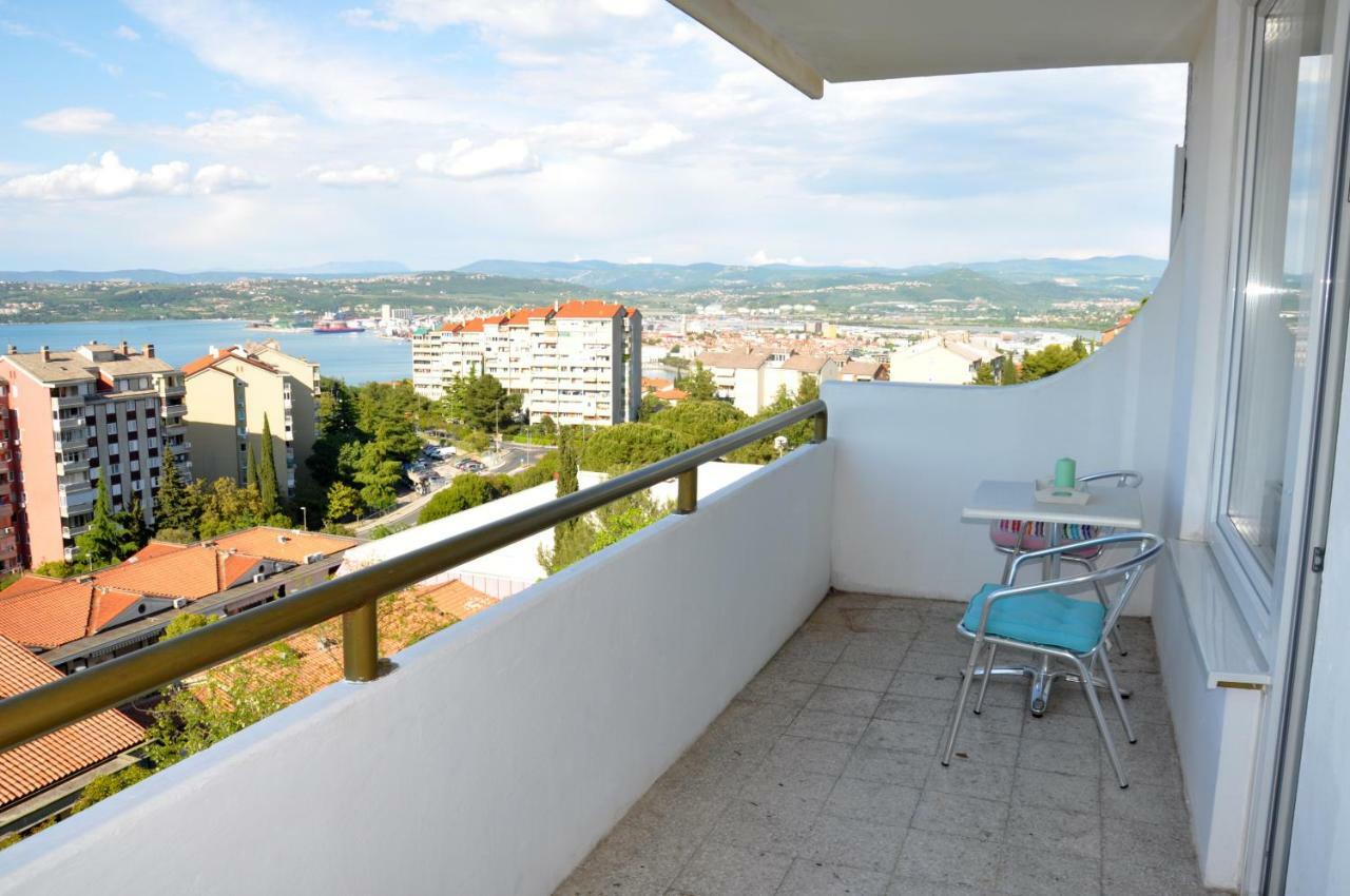 Razgled/The View Apartment Koper Exterior photo